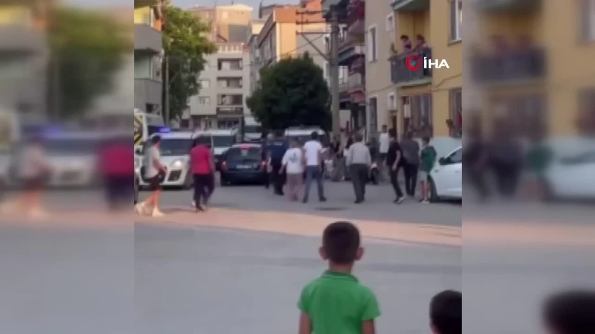 Bursa’da komşuların kavgası kameraya yansıdı